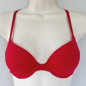 PINK Victoria’s Secret red wear everywhere push up bra size 32A